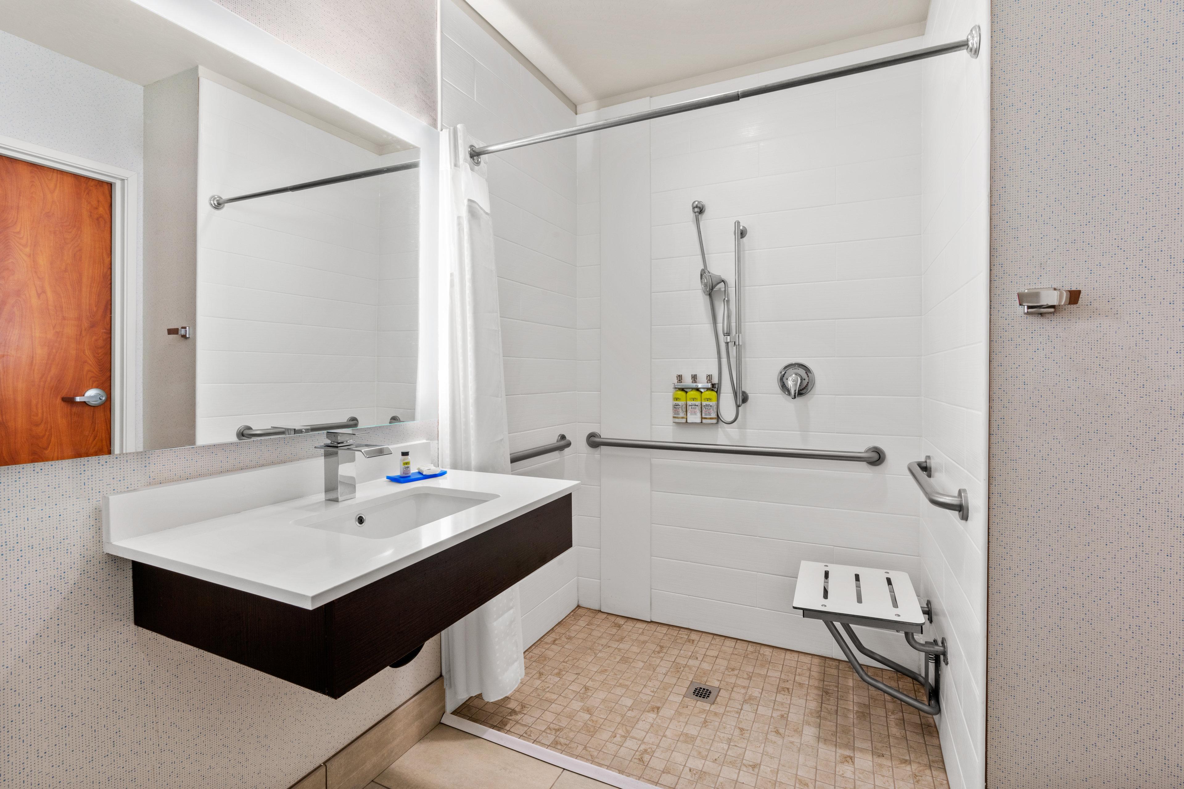 Holiday Inn Express And Suites Klamath Κλαμάθ Φολς Εξωτερικό φωτογραφία