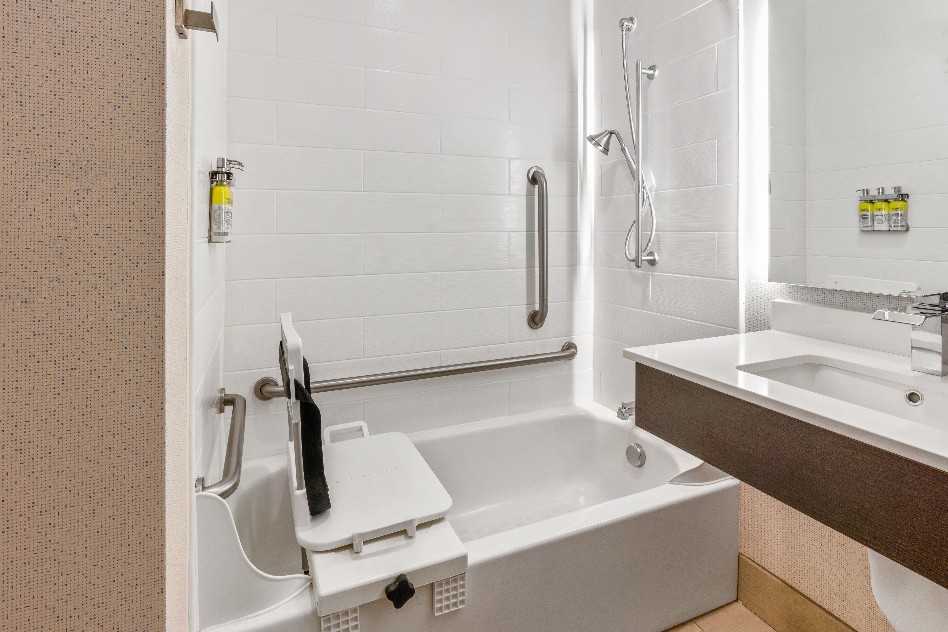 Holiday Inn Express And Suites Klamath Κλαμάθ Φολς Εξωτερικό φωτογραφία