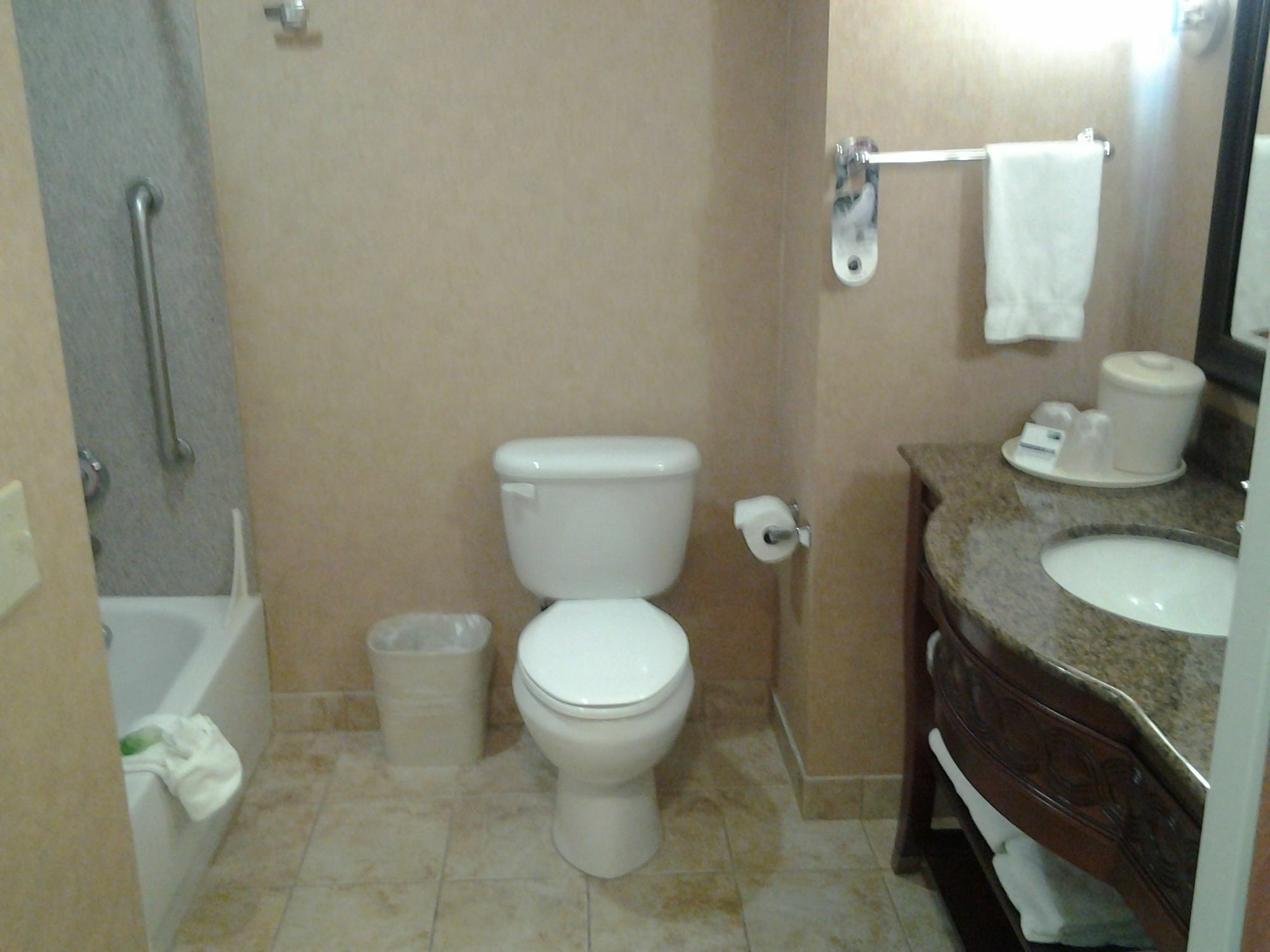 Holiday Inn Express And Suites Klamath Κλαμάθ Φολς Εξωτερικό φωτογραφία