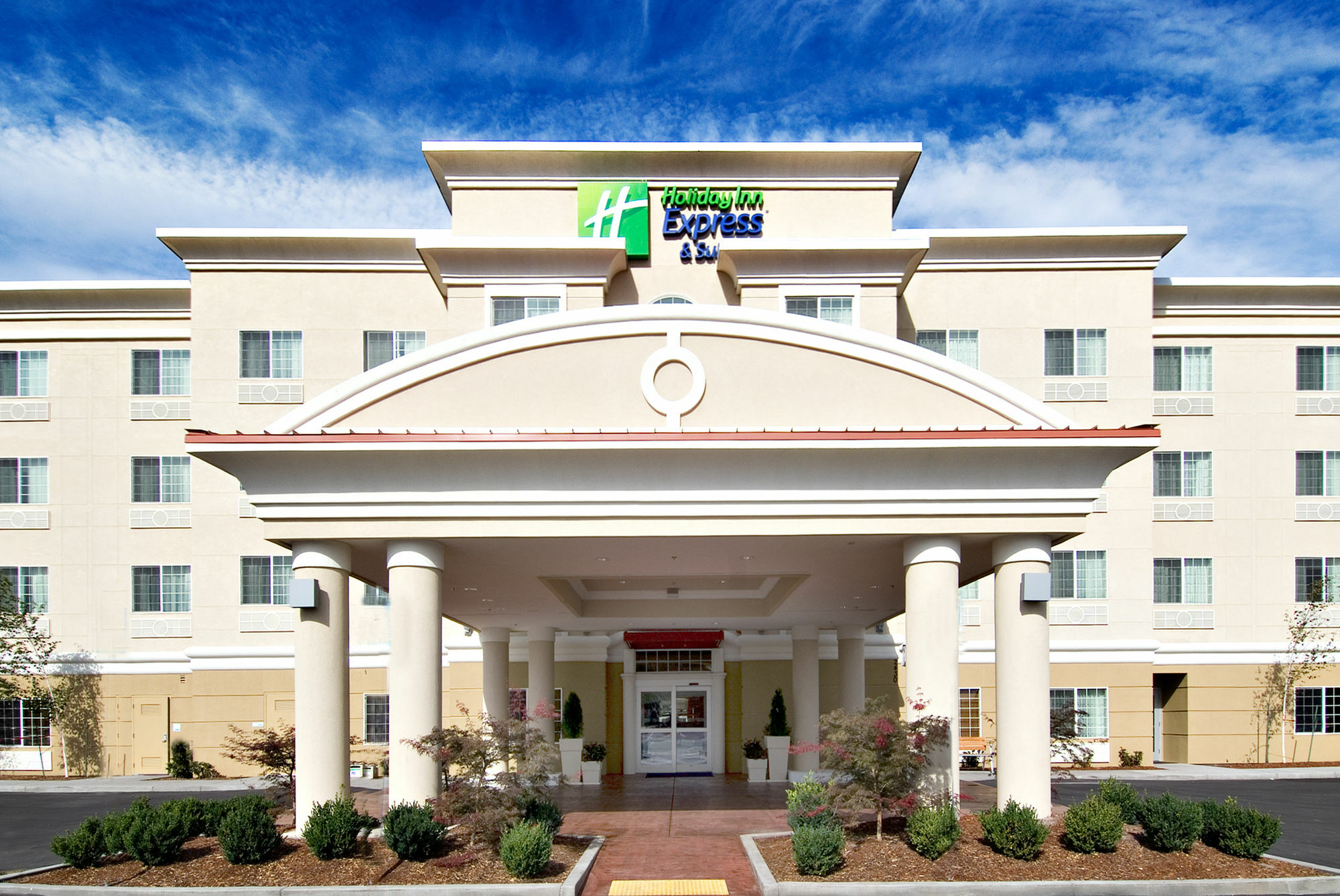 Holiday Inn Express And Suites Klamath Κλαμάθ Φολς Εξωτερικό φωτογραφία